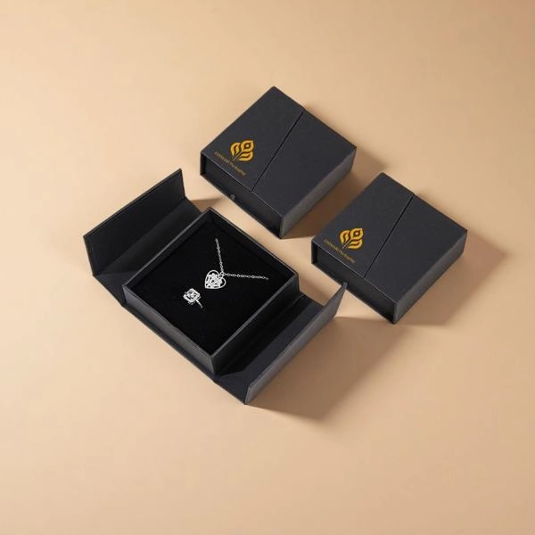 luxury-jewelry-boxes.webp